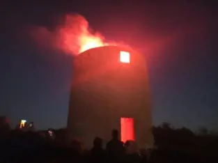 Encesa de torres pels Drets Humans 2026